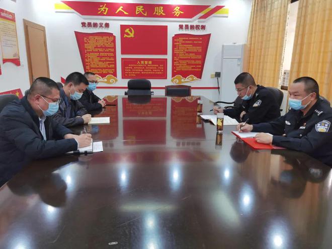 賀州交警創新宣傳形式，交通安全進社區進企業顯實效