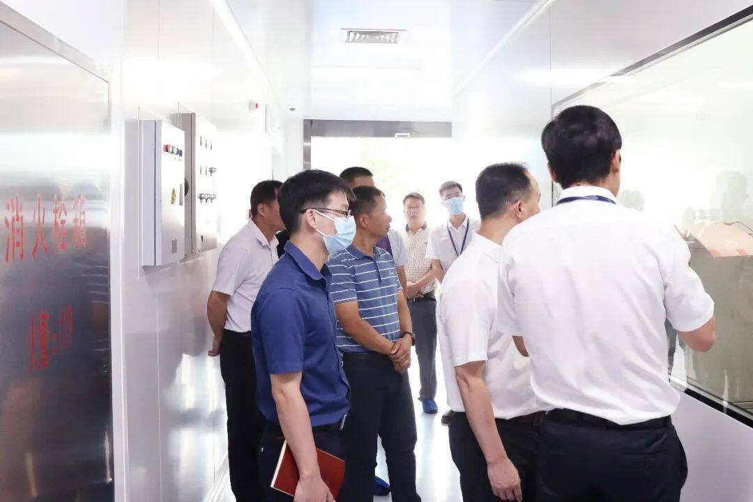 賀州市領(lǐng)導(dǎo)蒞臨愛(ài)寵生物集團(tuán)廣西工廠考察指導(dǎo)，彰顯政府服務(wù)企業(yè)新作為